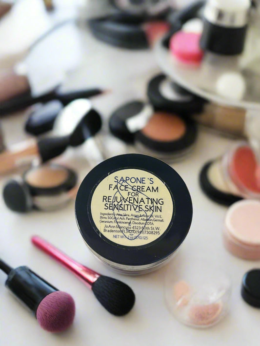 Sapone's Face Cream for Rejuvenating Sensitive Skin